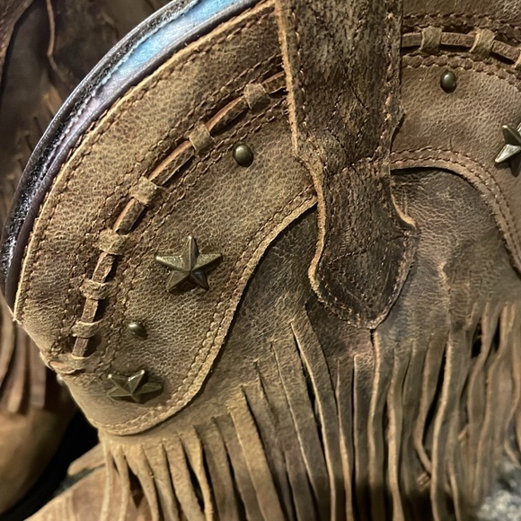 Dingo fringed cowgirl boots. gorgeous boots that have never been worn size 8.5 - Picture 3 of 13